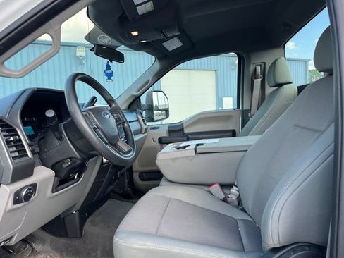 Used 2019 Ford F250 XL w/ XL Value Package AWD/4WD image 3