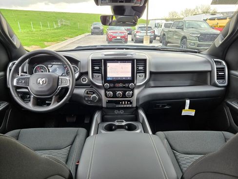 New 2026 RAM 1500 Express AWD/4WD image 16