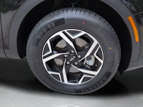 Certified 2024 Kia Sportage LX AWD/4WD image 13