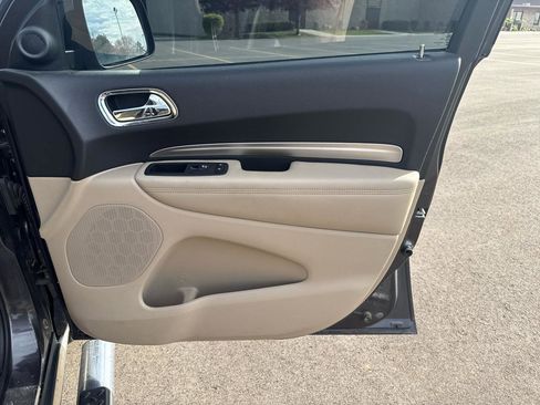 Used 2017 Dodge Durango SXT w/ Quick Order Package 23B AWD/4WD image 25