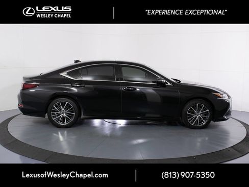 Certified 2024 Lexus ES 350 w/ Premium Package FWD image 2