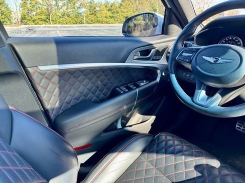 Used 2023 Genesis G70 3.3T w/ Sport Prestige Package image 22