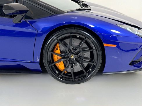 Used 2019 Lamborghini Aventador S AWD/4WD image 34