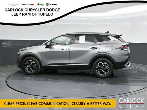 Used 2024 Kia Sportage LX image 8