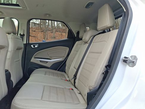 Used 2019 Ford EcoSport Titanium image 9