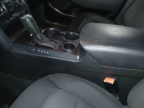 Used 2017 Ford Explorer XLT image 26
