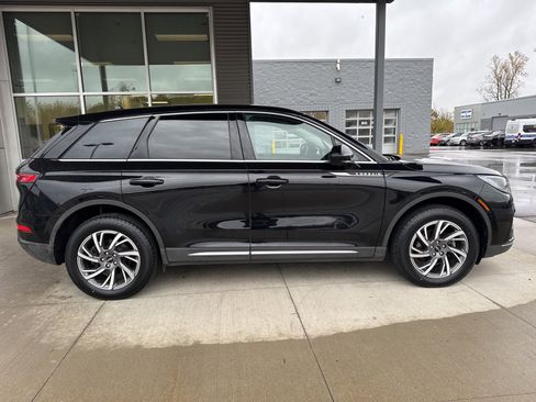 Used 2023 Lincoln Corsair AWD w/ Equipment Group 101A image 8