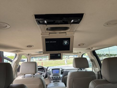 Used 2016 Chevrolet Suburban LT AWD/4WD image 19