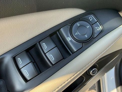 Used 2021 Buick Enclave Essence w/ Sound and Sites Package image 14