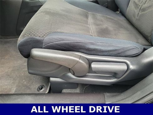 Used 2016 Honda CR-V LX image 17