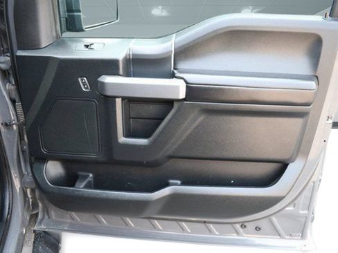 Used 2018 Ford F150 XLT w/ Equipment Group 302A Luxury AWD/4WD image 23