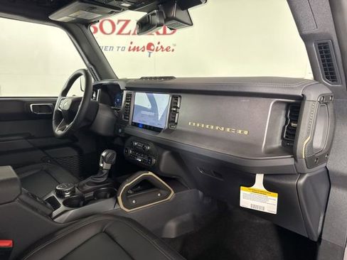 New 2025 Ford Bronco Badlands image 21
