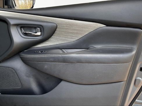 Used 2018 Nissan Murano S AWD/4WD image 28