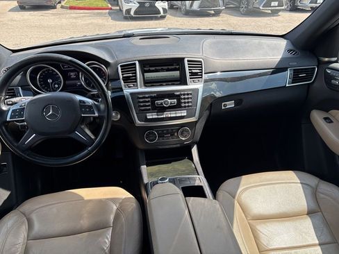 Used 2016 Mercedes-Benz GL 450 4MATIC image 22