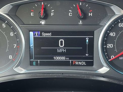 Used 2019 Chevrolet Traverse LT FWD image 25
