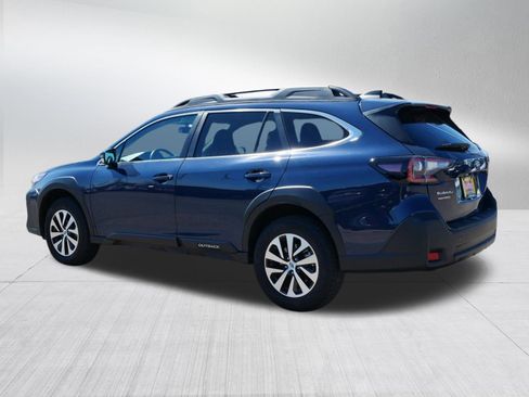 Used 2024 Subaru Outback Premium image 5