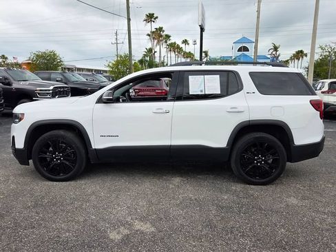 Used 2022 GMC Acadia SLE w/ Driver Convenience Package FWD image 5