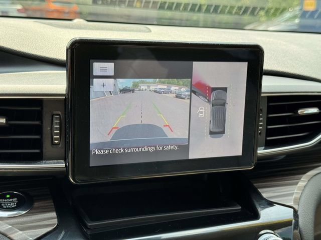 Used 2021 Ford Explorer Limited w/ Hybrid Equipment Group 310A AWD/4WD image 18