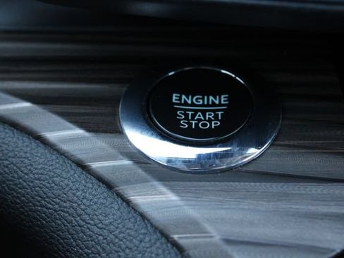 Used 2022 Ford Explorer Limited RWD image 15