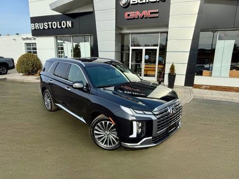 Used 2024 Hyundai Palisade Calligraphy image 2