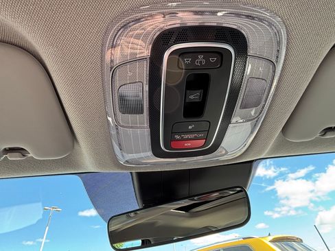 Used 2024 Hyundai Elantra Limited FWD image 21