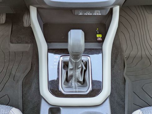 Certified 2025 Subaru Forester Premium image 19