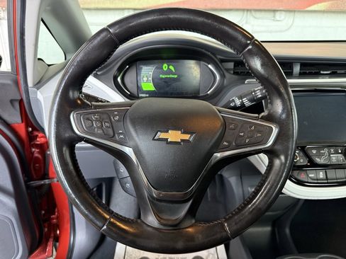 Used 2020 Chevrolet Bolt LT image 25
