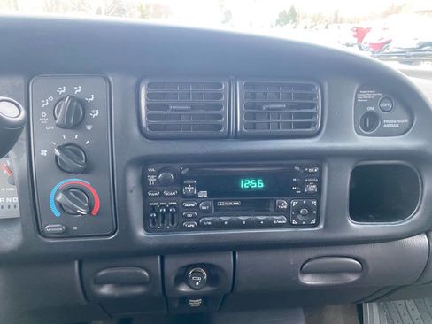 Used 2001 Dodge Ram 1500 Truck SLT image 31