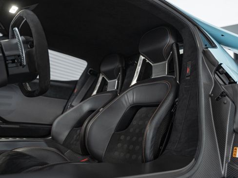 Used 2019 Ford GT RWD image 33