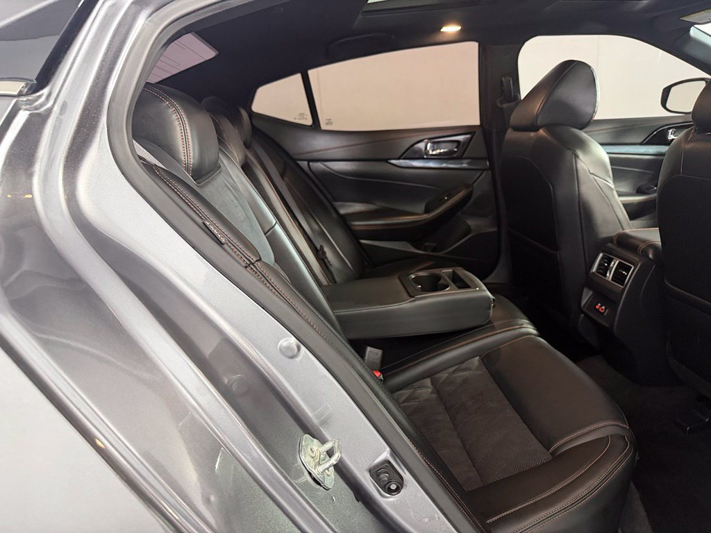 Used 2023 Nissan Maxima SR w/ Sport Mat Group FWD image 23