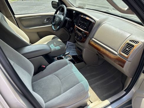 Used 2001 MAZDA Tribute LX FWD image 9