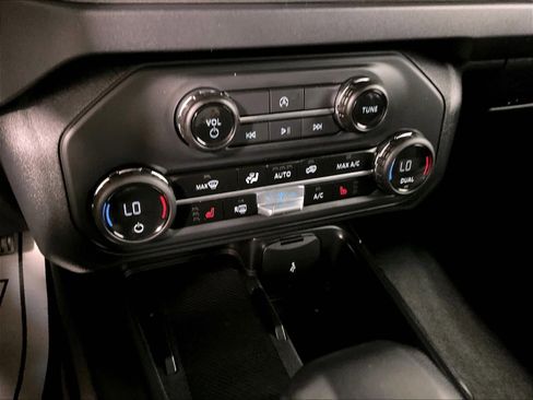 Used 2025 Ford Bronco Big Bend AWD/4WD image 25