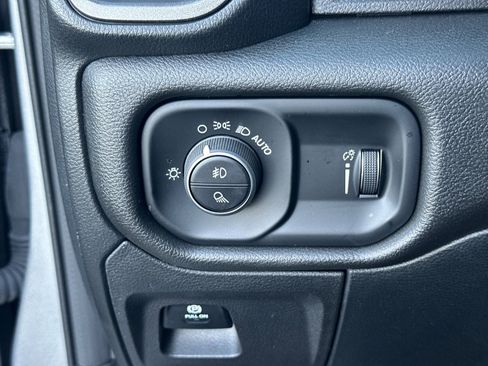 Used 2025 RAM 1500 Tradesman image 31