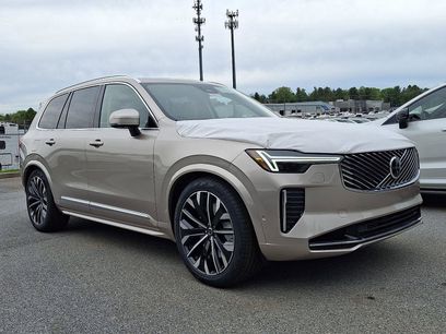 New 2026 Volvo XC90 T8 Ultra w/ Protection Package