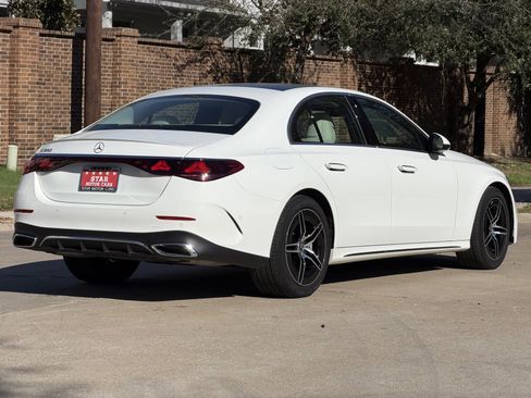 Used 2025 Mercedes-Benz E 350 Sedan image 14