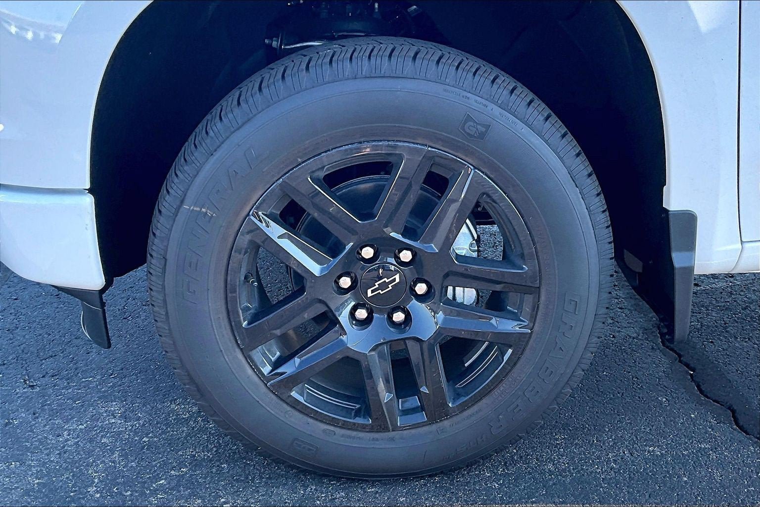 New 2026 Chevrolet Silverado 1500 Custom AWD/4WD image 12