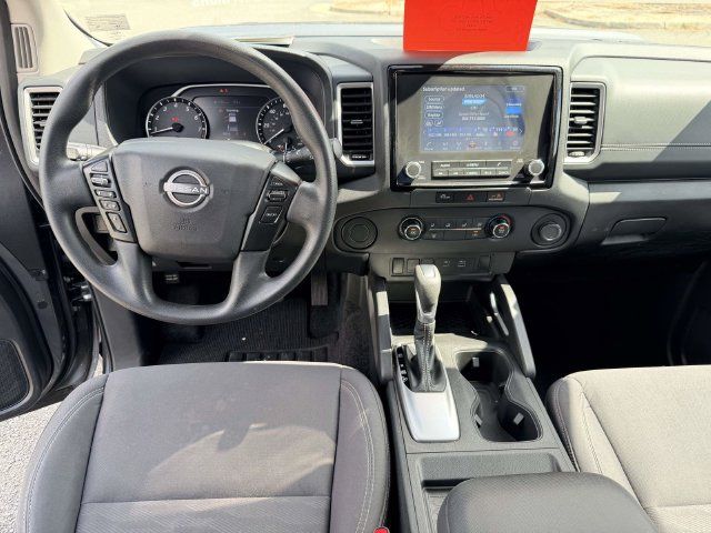 Used 2024 Nissan Frontier SV RWD image 17