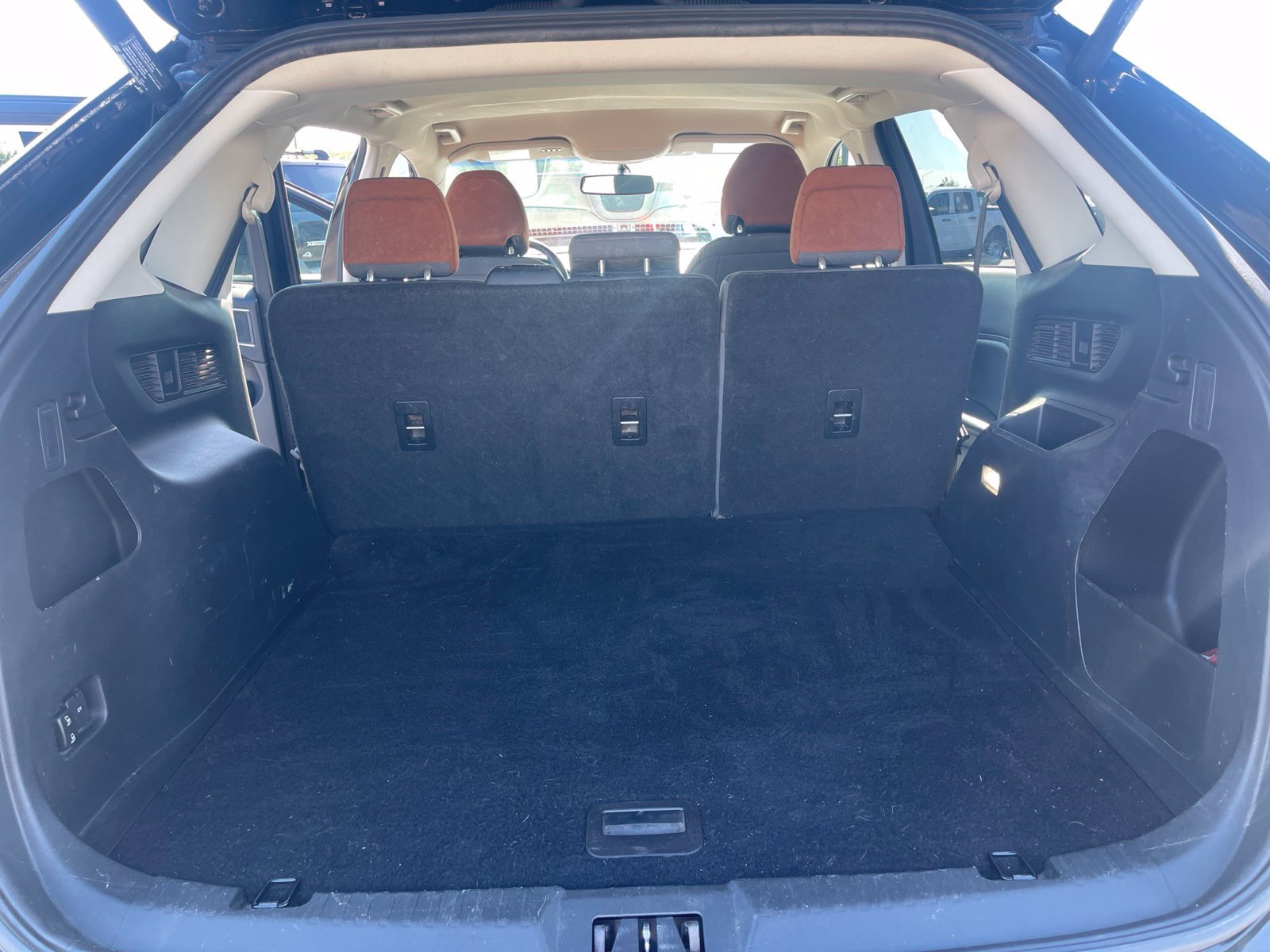 Used 2018 Ford Edge SEL w/ Equipment Group 201A FWD image 3