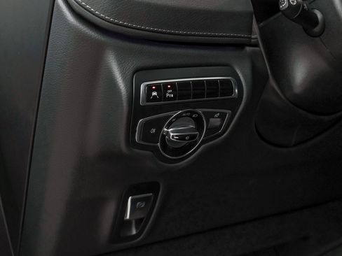 Used 2024 Mercedes-Benz G 550 image 36