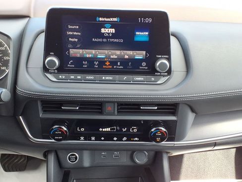 Certified 2023 Nissan Rogue SV image 21