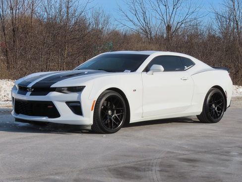 Used 2018 Chevrolet Camaro SS image 26