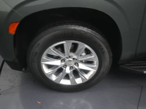 Used 2023 Chevrolet Tahoe Premier RWD image 9