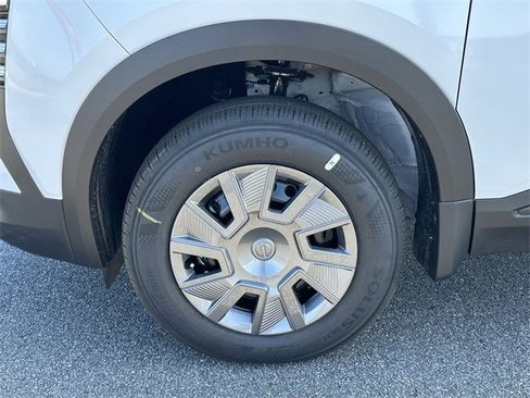 New 2026 Nissan Kicks S image 12