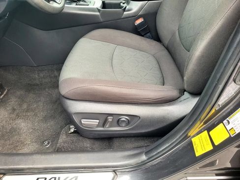 Used 2024 Toyota RAV4 XLE w/ Convenience Package FWD image 17