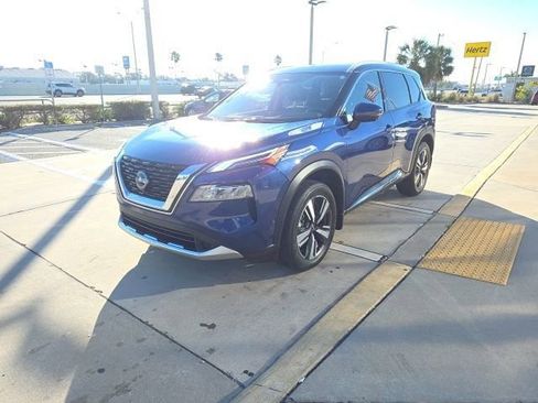 Used 2023 Nissan Rogue Platinum w/ Platinum Premium Package image 8