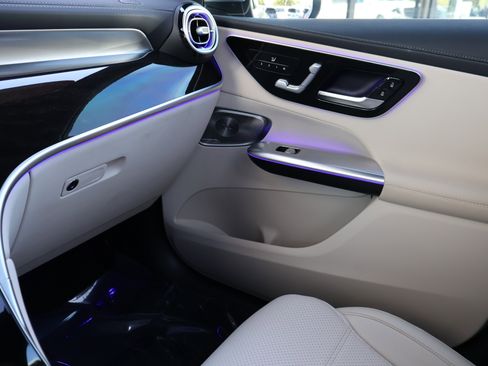 Certified 2023 Mercedes-Benz GLC 300 image 40