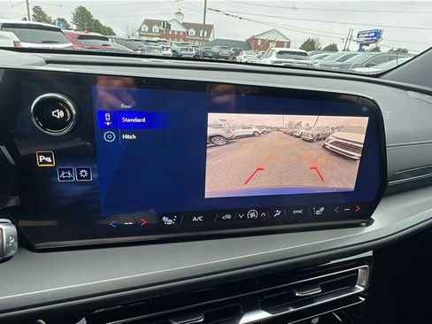 New 2026 Chevrolet Traverse LT image 27