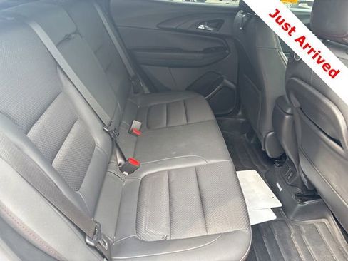 Used 2023 Chevrolet TrailBlazer RS w/ Sun and Liftgate Package FWD image 14