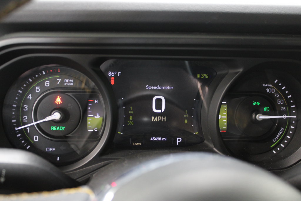 Used 2024 Jeep Wrangler Unlimited Sahara AWD/4WD image 31