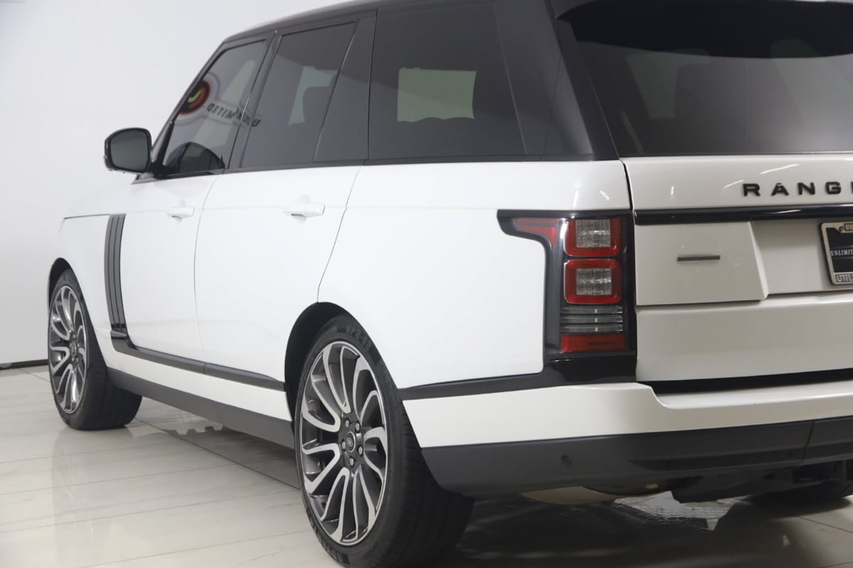 Used 2016 Land Rover Range Rover Supercharged AWD/4WD image 24